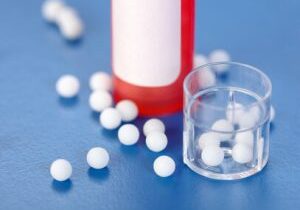 homeopathic-pills-and-plastic-containers_size